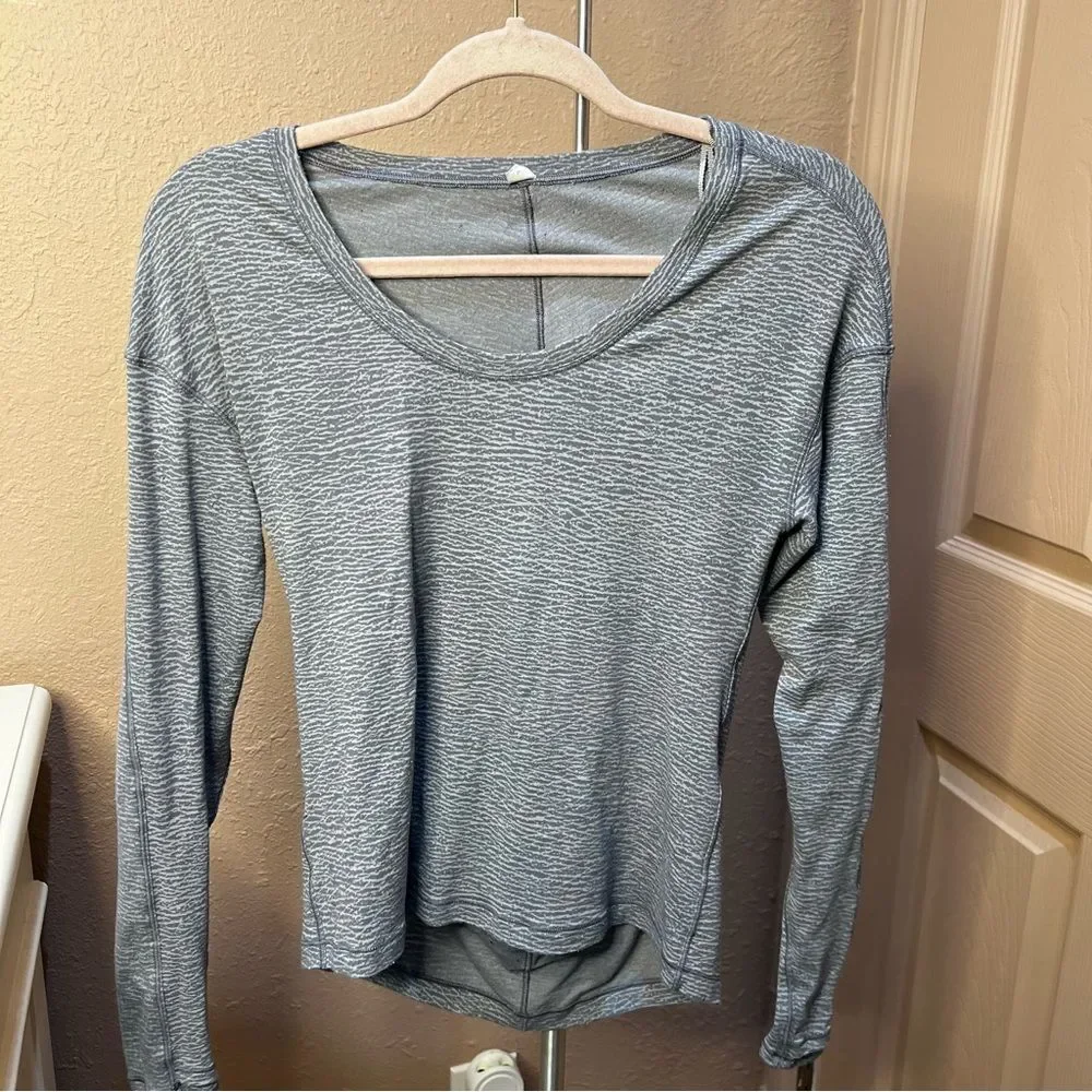Lululemon Meant to Move Long Sleeve Athletic Tee